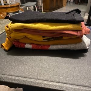 Bundle of 6 T shirts